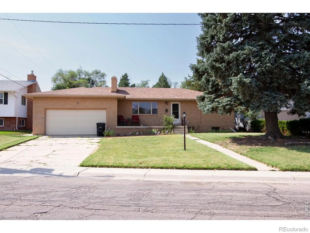 213 W Logan Street, Sterling