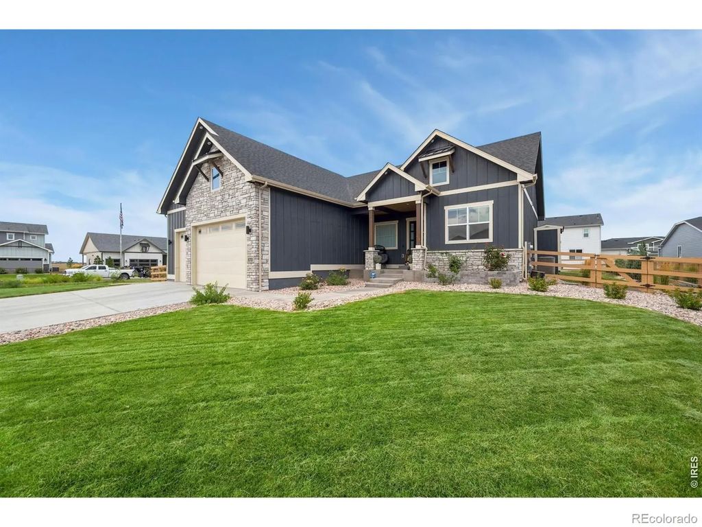 870 Loess Lane, Windsor