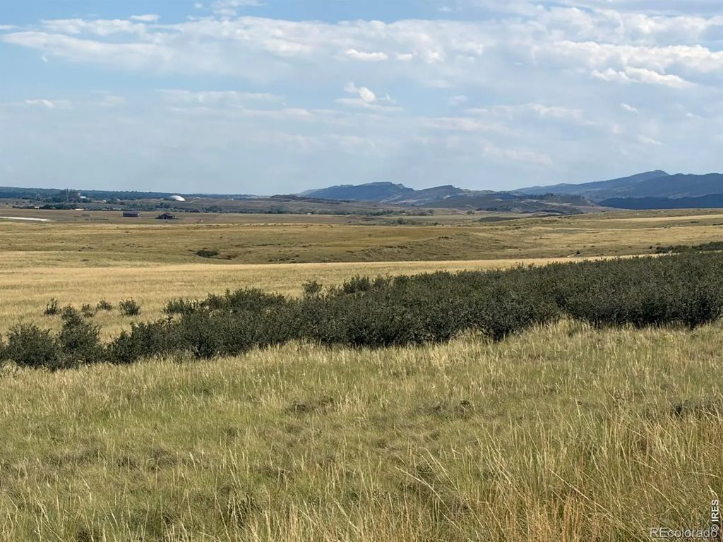 60 Niobrara Ridge Road, Laporte