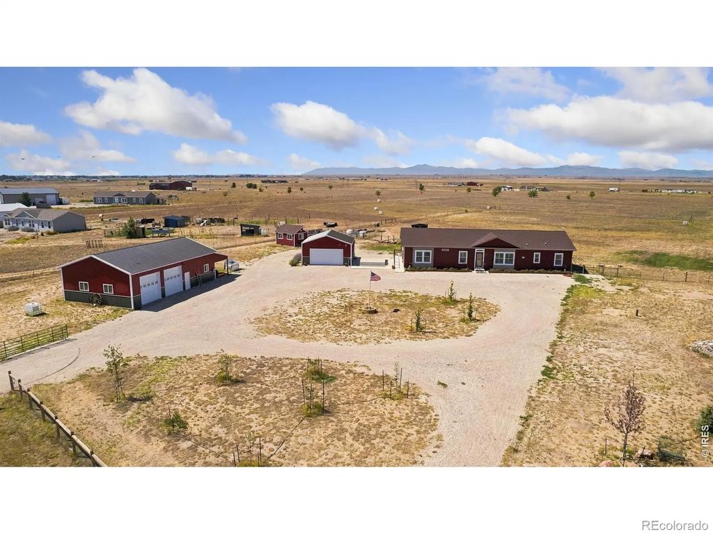 16250 County Road 94, Pierce