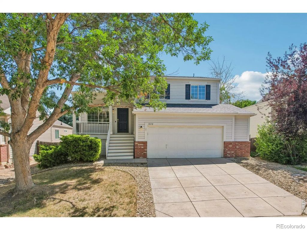 1818 Clover Creek Drive, Longmont