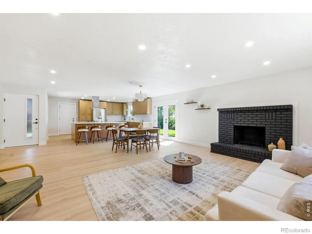 2126 S Yarrow Street, Lakewood