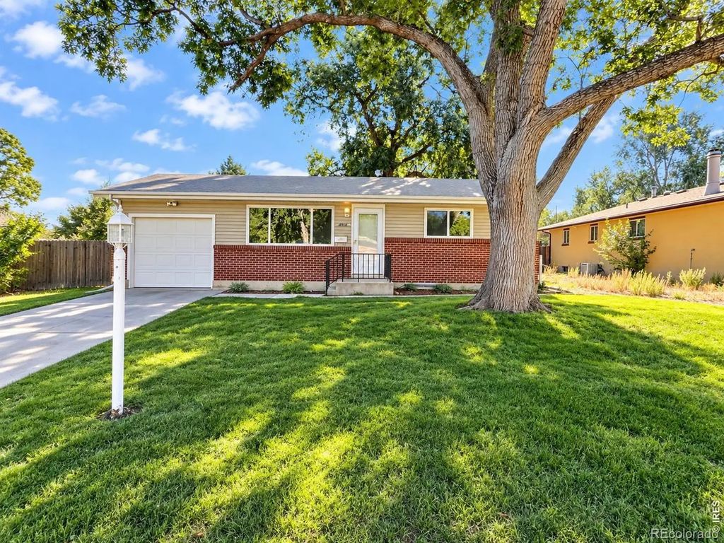 1944 23rd Ave Ct, Greeley