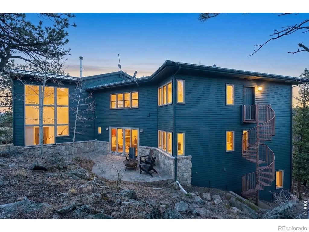 3725 Ridge Road, Nederland