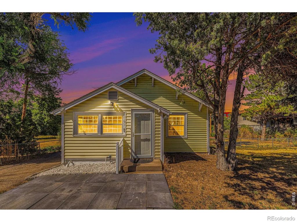 347 W Rafferty Gardens Avenue, Littleton
