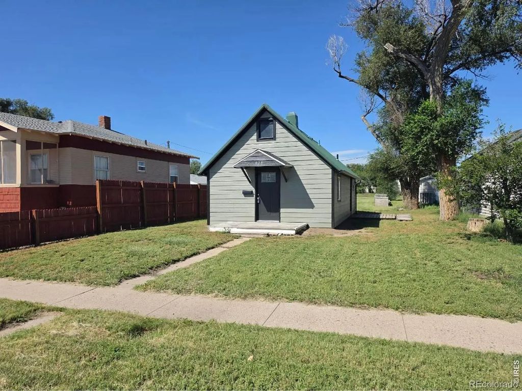 425 N 3rd Avenue, Sterling