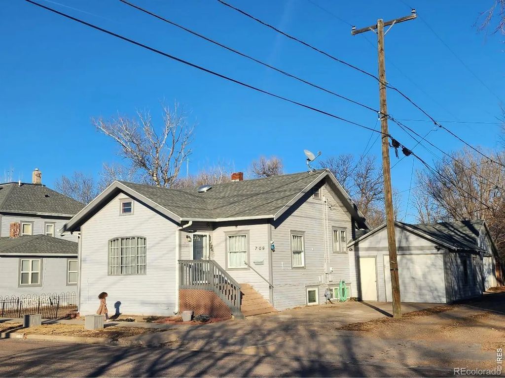 709 S 2nd Avenue, Sterling