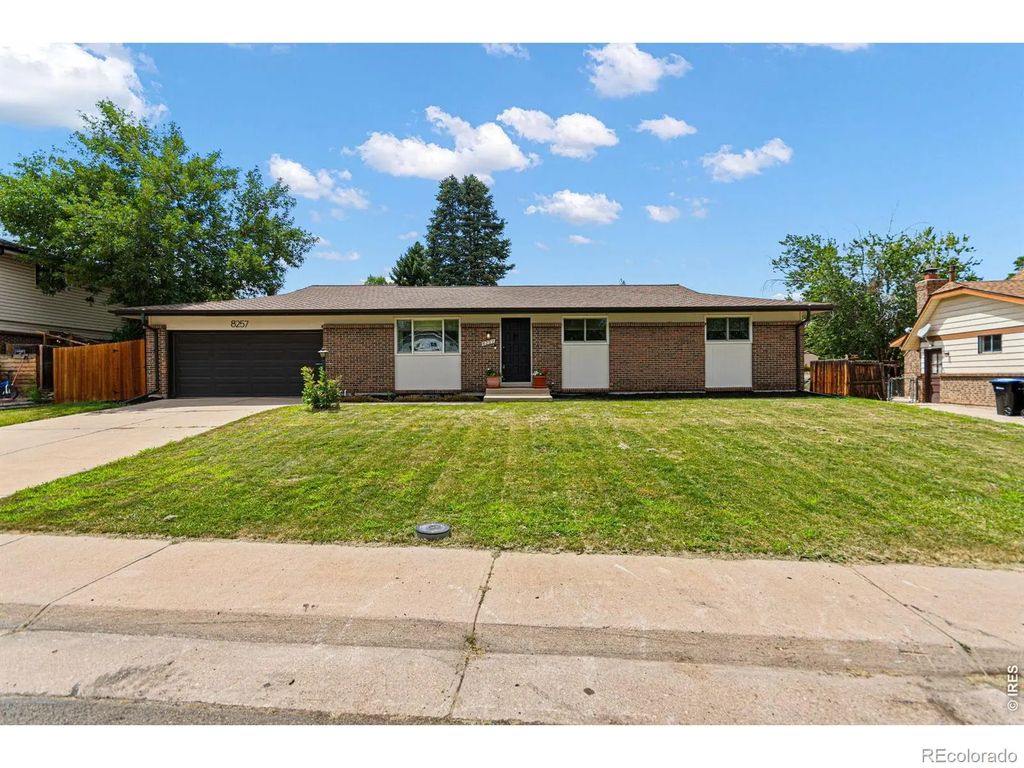 8257 Yarrow Court, Arvada