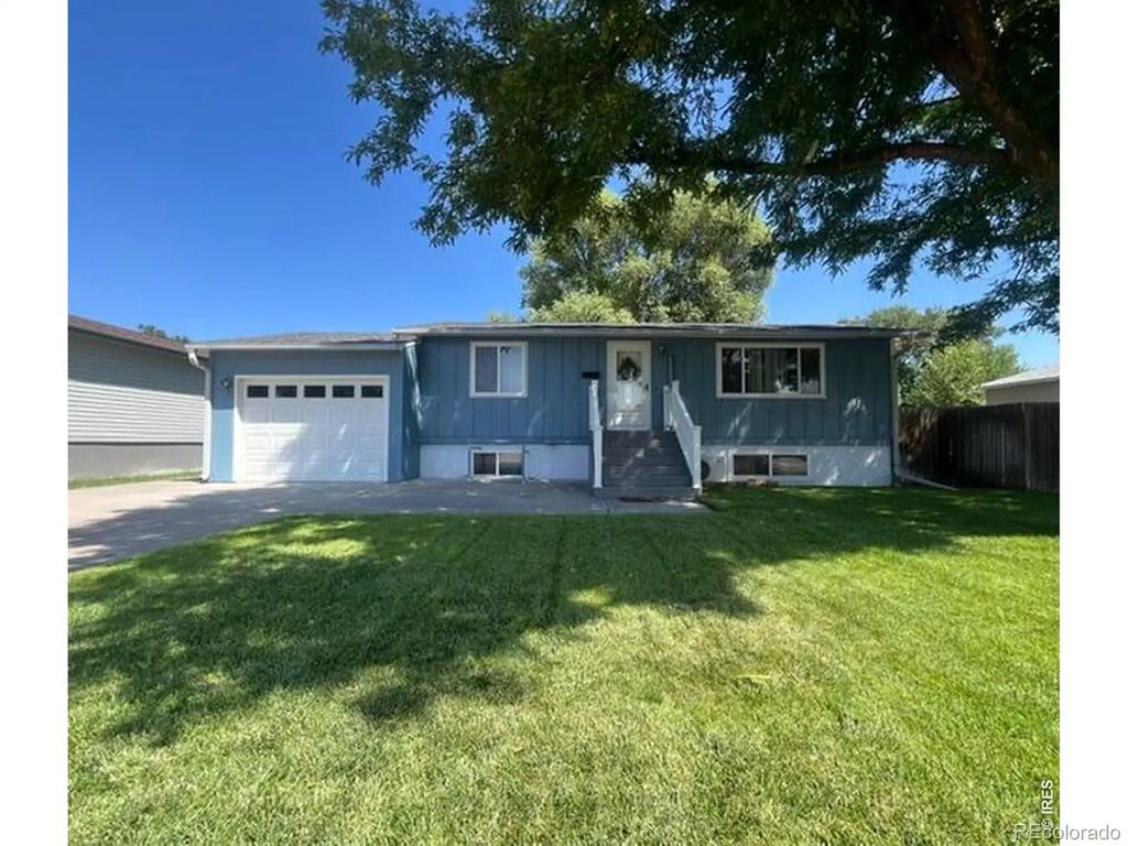 817 Meng Drive, Fort Morgan