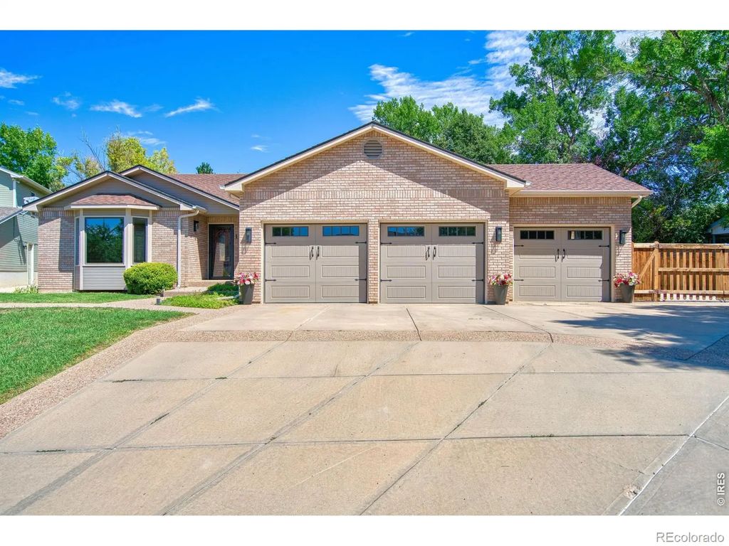 1115 Chester Court, Johnstown