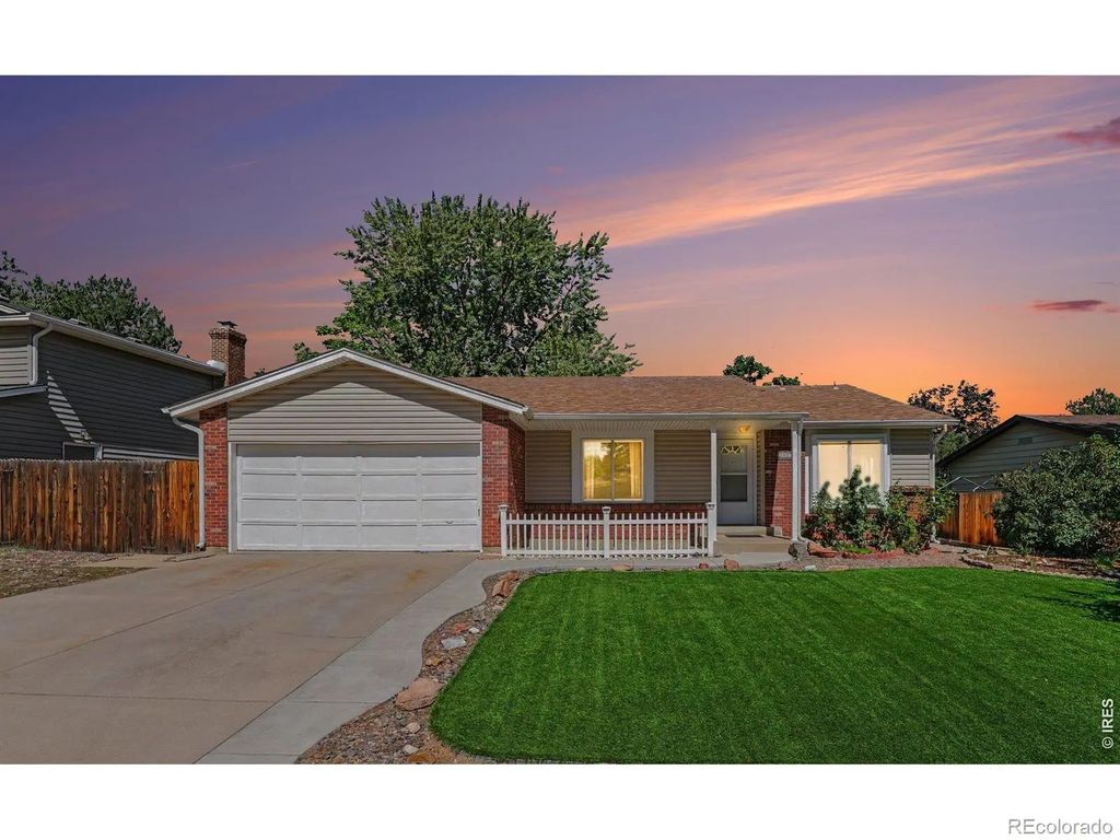 15047 E Greenwood Place, Aurora