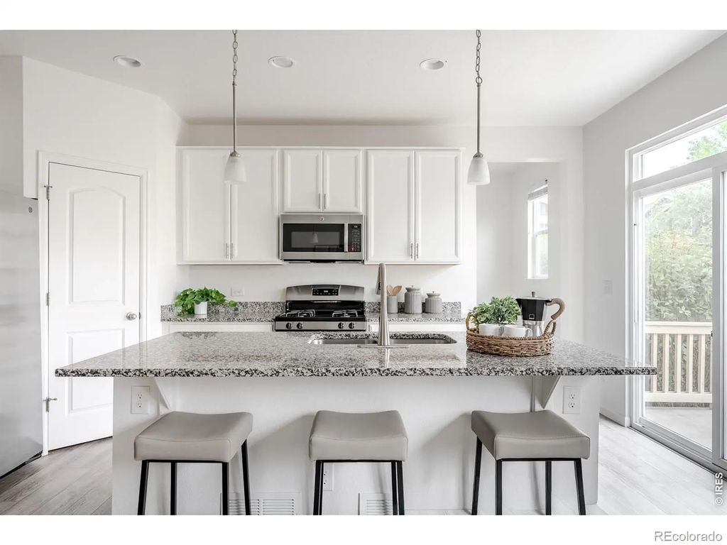631 W 170th Place, Broomfield