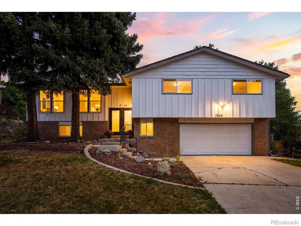 1964 Foothills Road, Golden