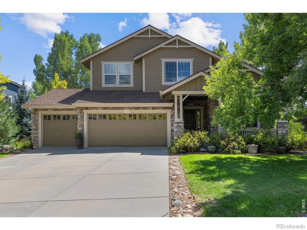 122 Peregrine Lane, Lyons