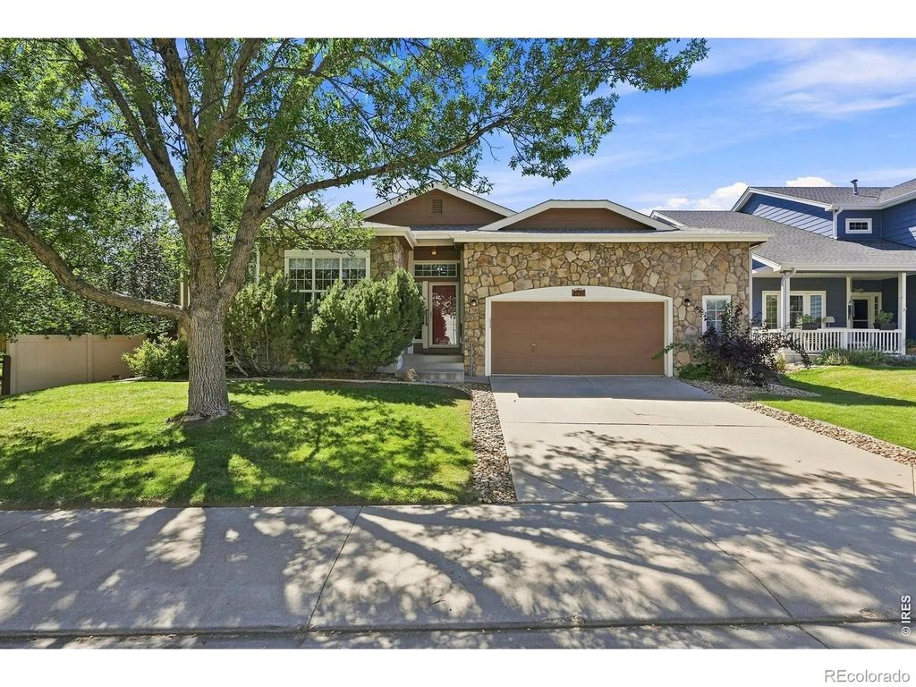 1715 Whitehall Drive, Longmont