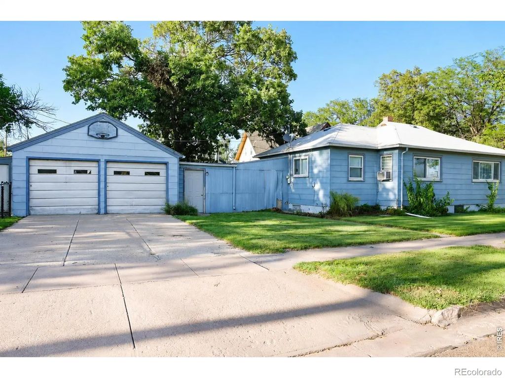 301 Adams Avenue, Akron