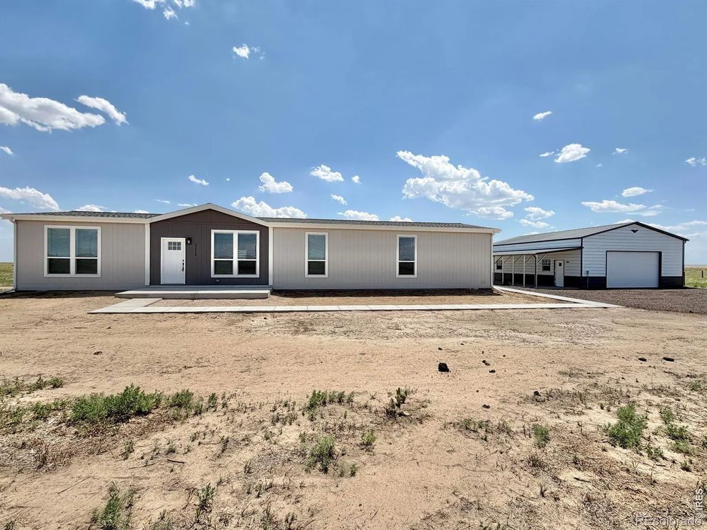 41746 County Road 80, Briggsdale