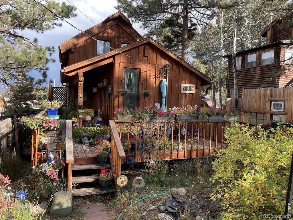 131 S Jackson Street, Nederland
