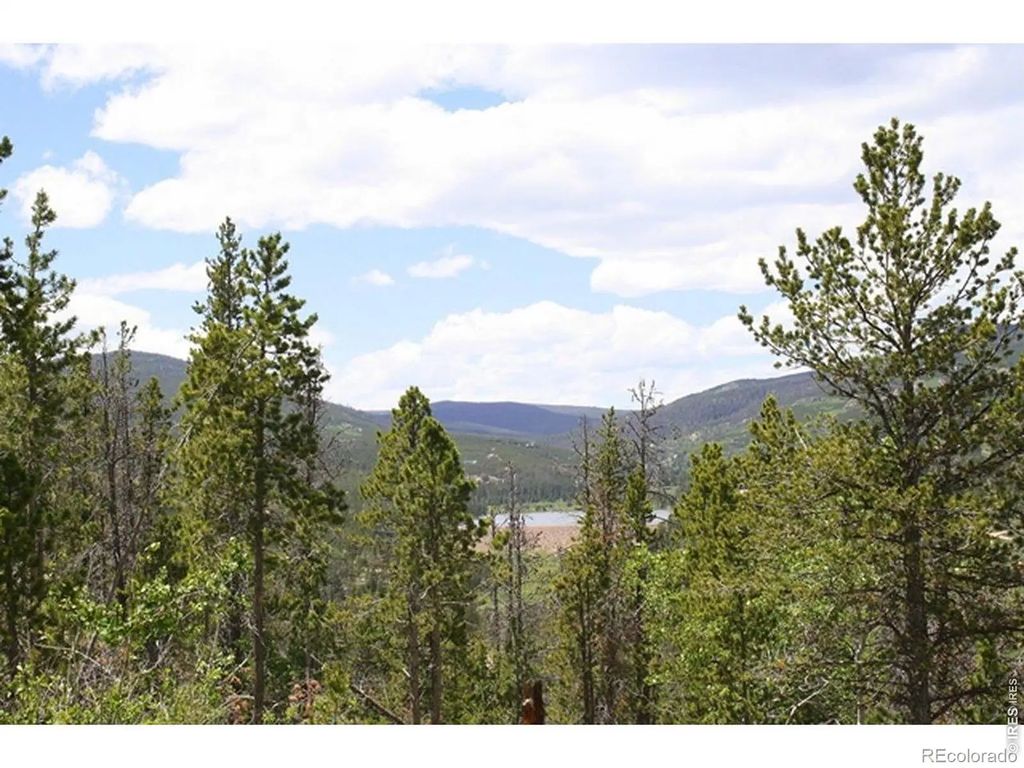 5713 N County Road 73c, Red Feather Lakes