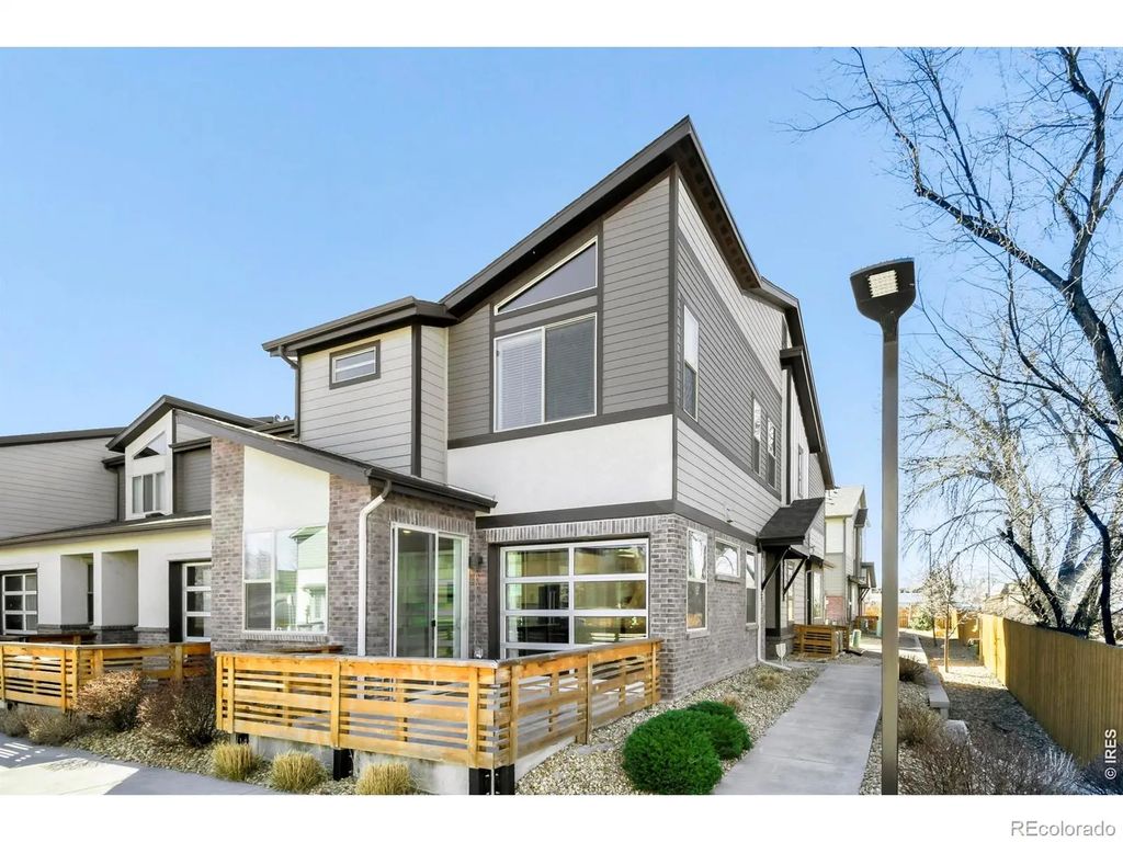 11737 W 45th Place, Wheat Ridge