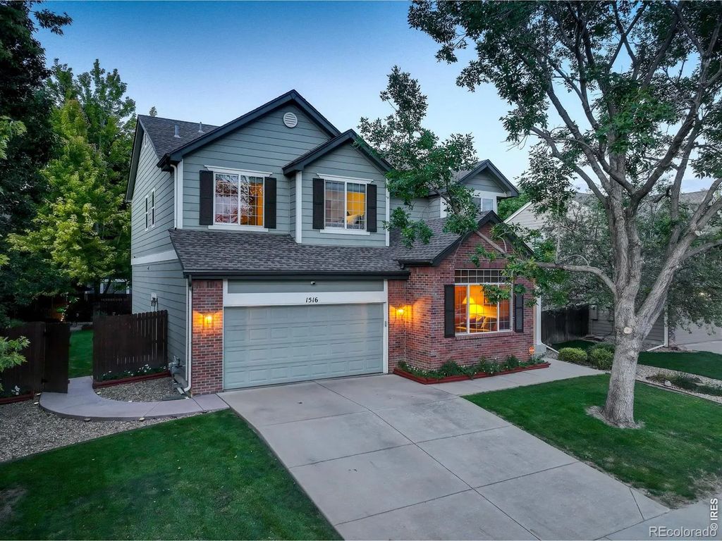 1516 Red Mountain Drive, Longmont