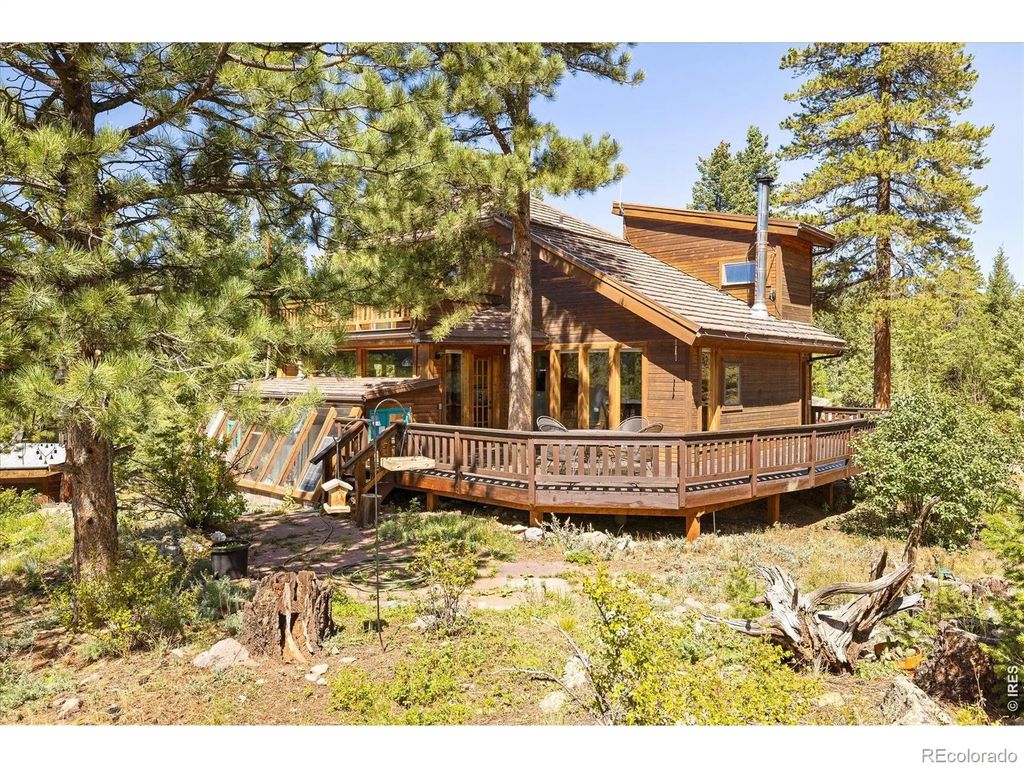 241 Pine Glade Road, Nederland