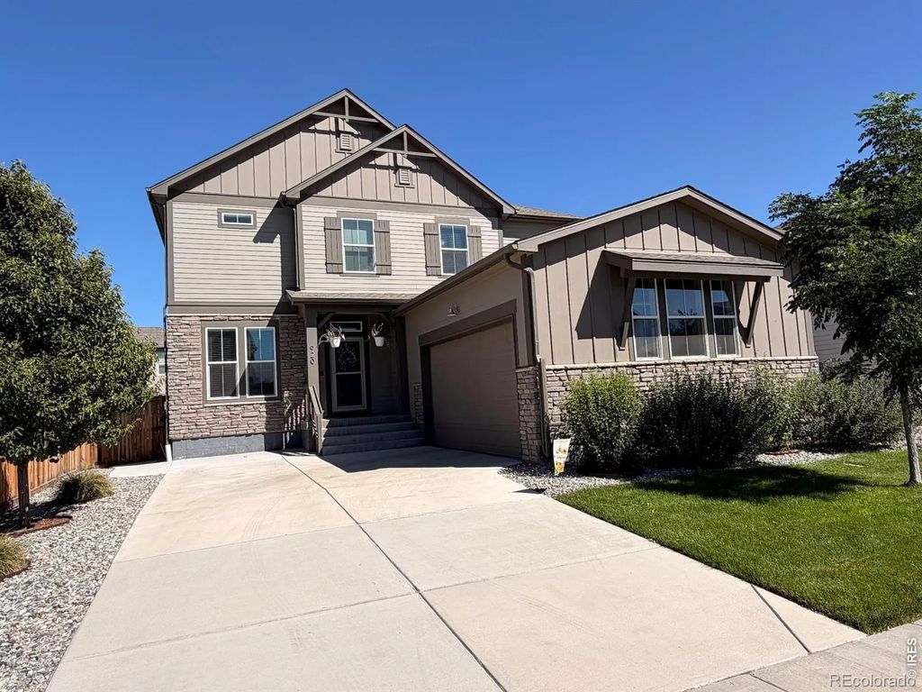 920 Plum Creek Court, Brighton