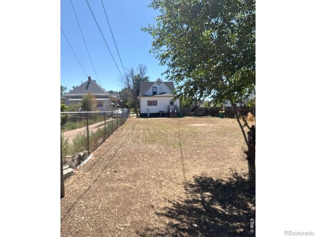 929 5th Street, Greeley