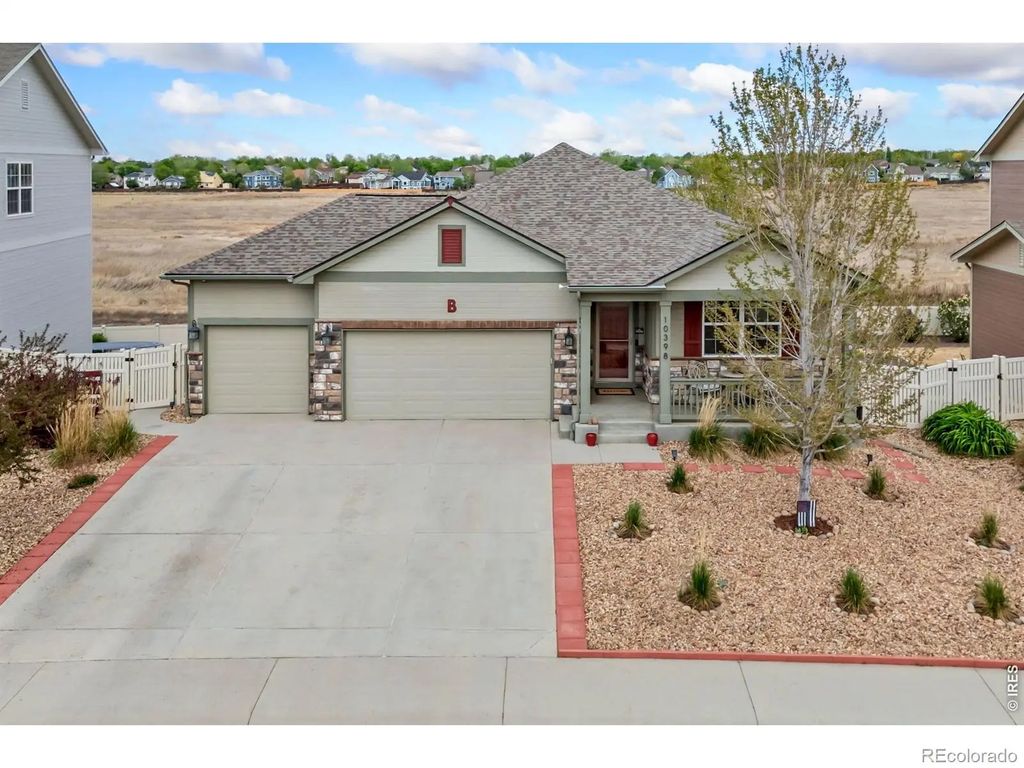 10398 Stagecoach Avenue, Firestone