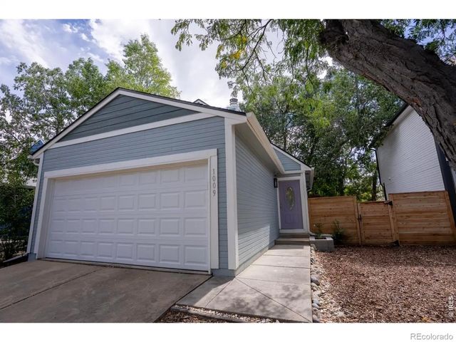 1009 Townley Circle, Longmont