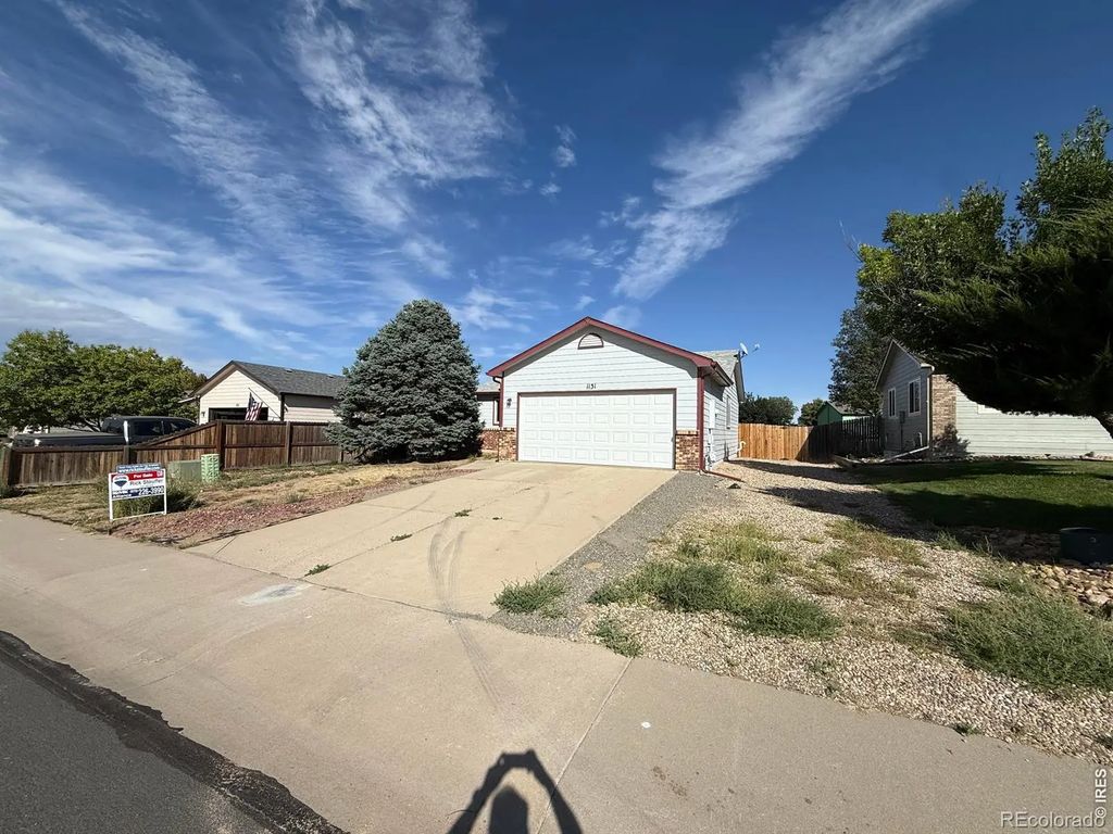 1131 S Olive Avenue, Milliken