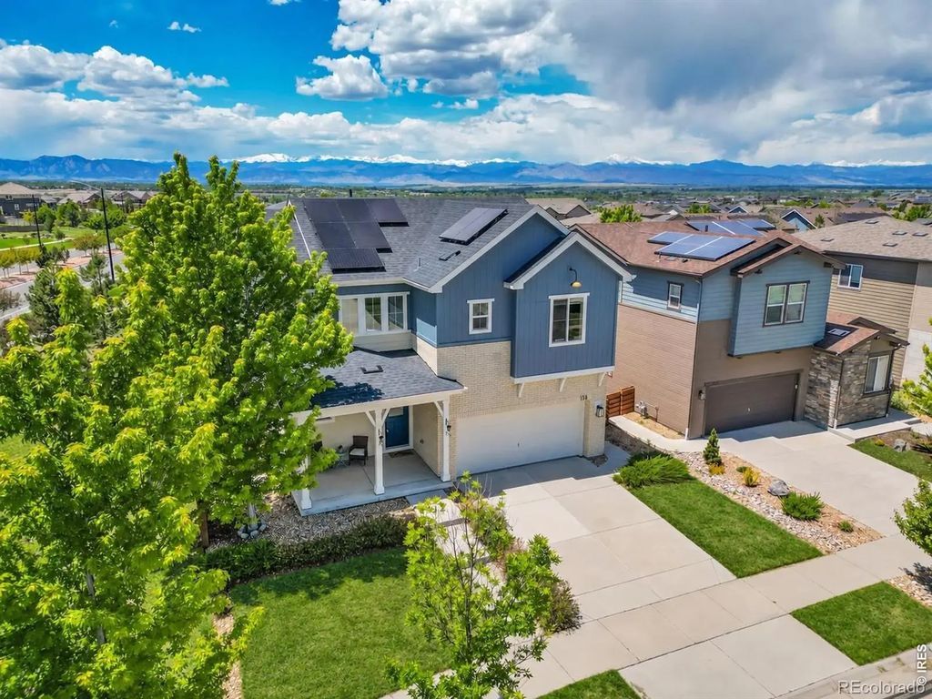 138 Starlight Circle, Erie