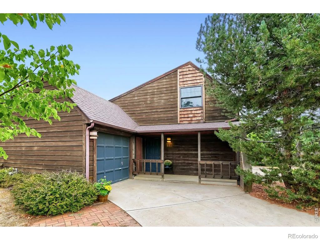 645 Mead Court, Louisville