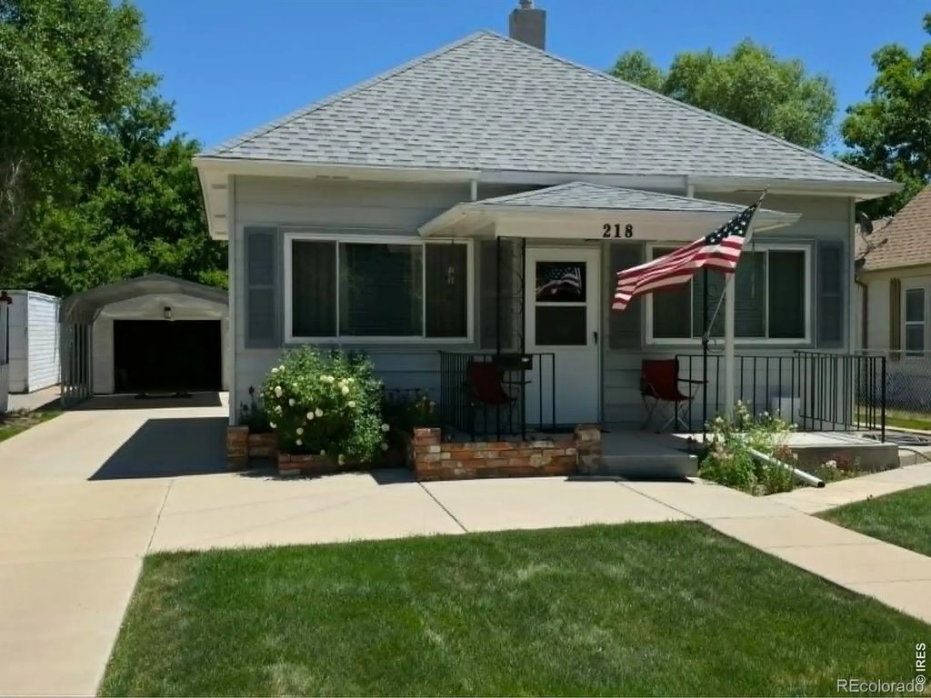 218 Maple Street, Fort Morgan