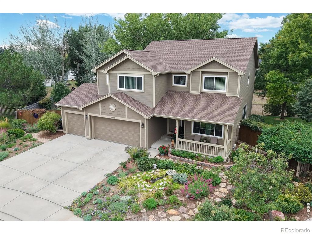 2313 Village Lane, Longmont