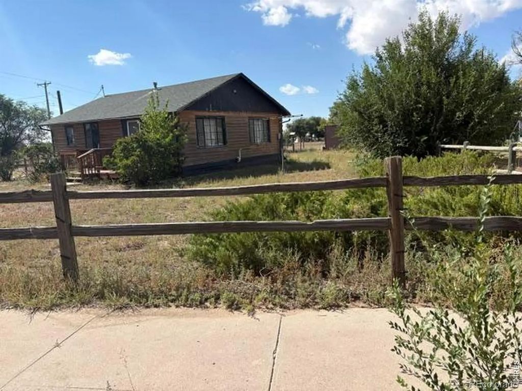393 Grant Avenue, Nunn