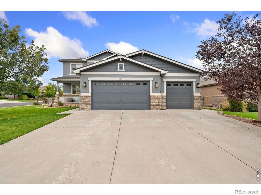 6101 Chesney Court, Windsor