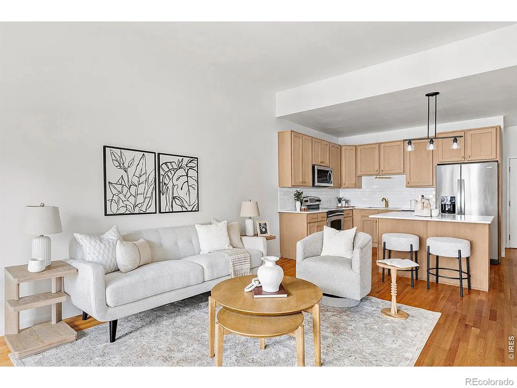1950 N Logan Street 1013, Denver