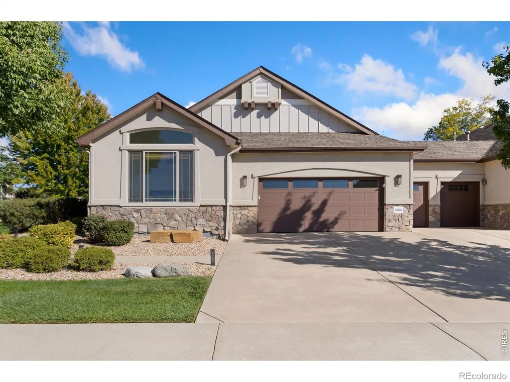 6860 Auburn Hills Drive, Windsor