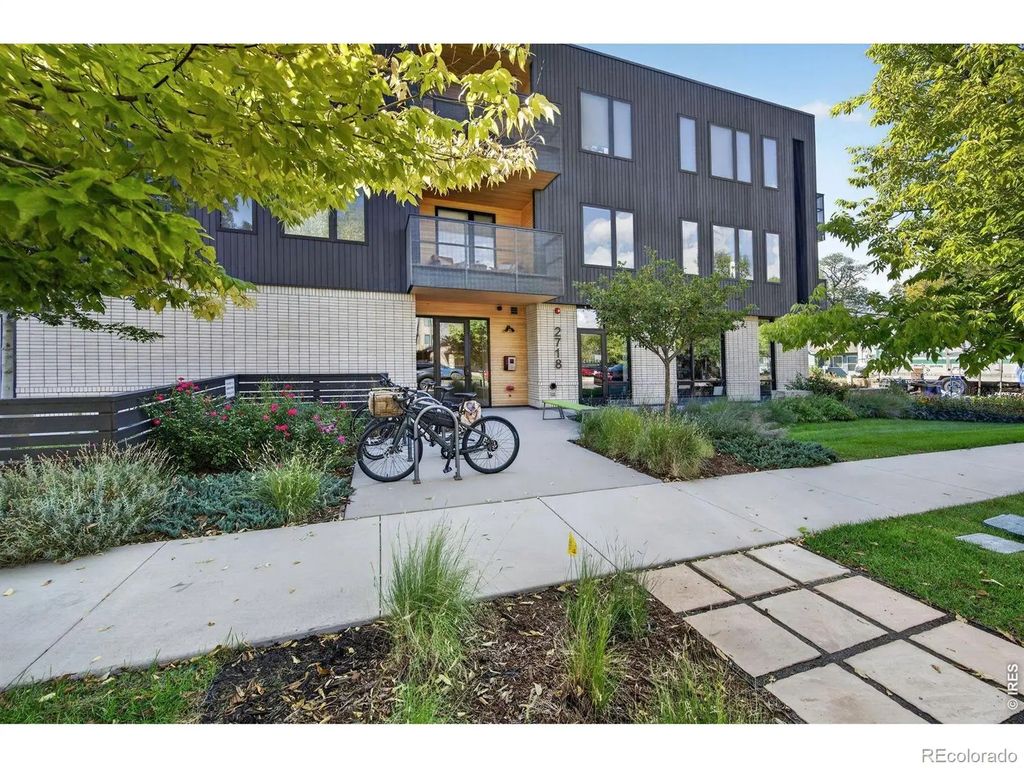 2718 Pine Street 205, Boulder