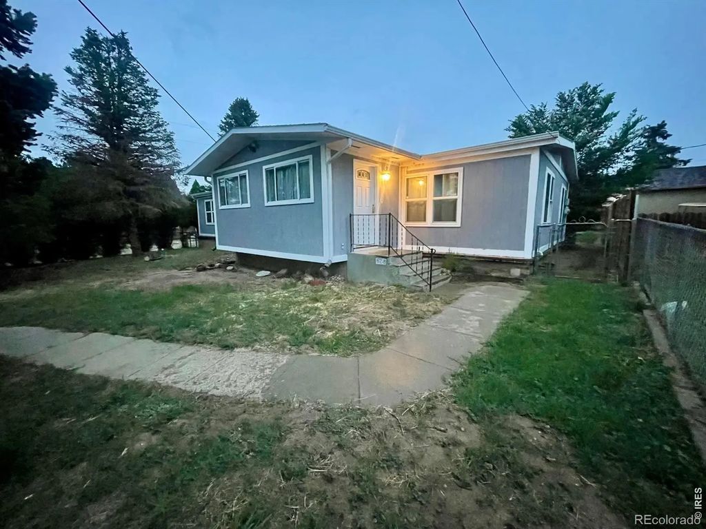 628 N Polk Avenue, Walsenburg