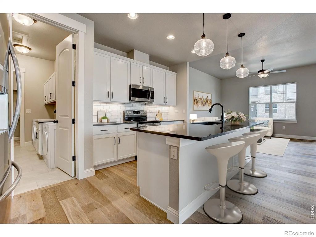 8452 Cromwell Drive 4, Windsor