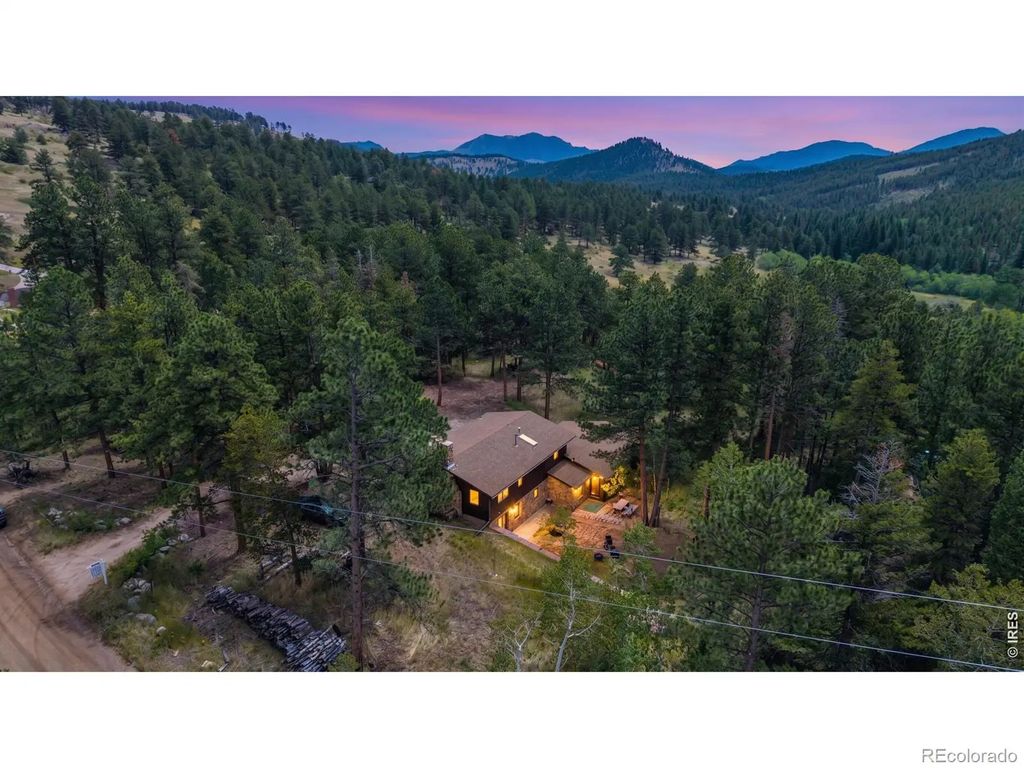 2028 Lazy Z Road, Nederland