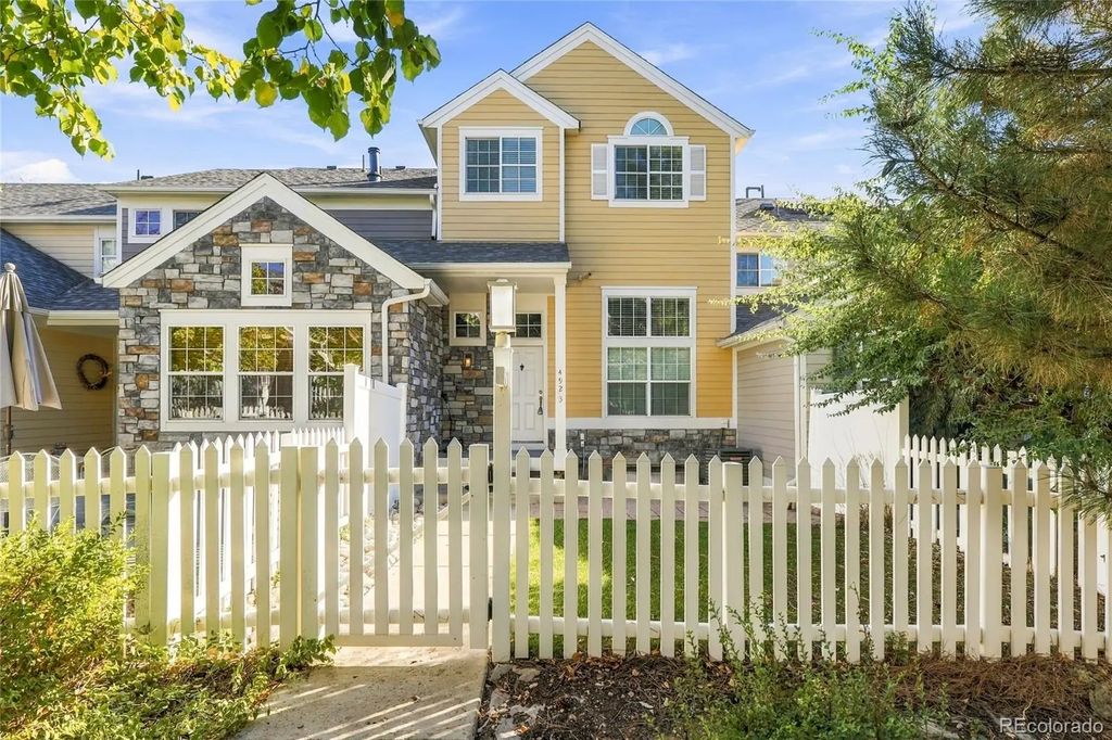 4923 Grey Wolf Place, Broomfield