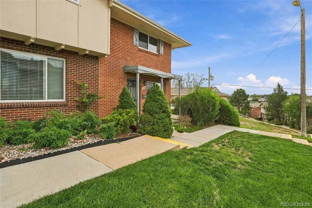 1224 W 88th Avenue, Thornton