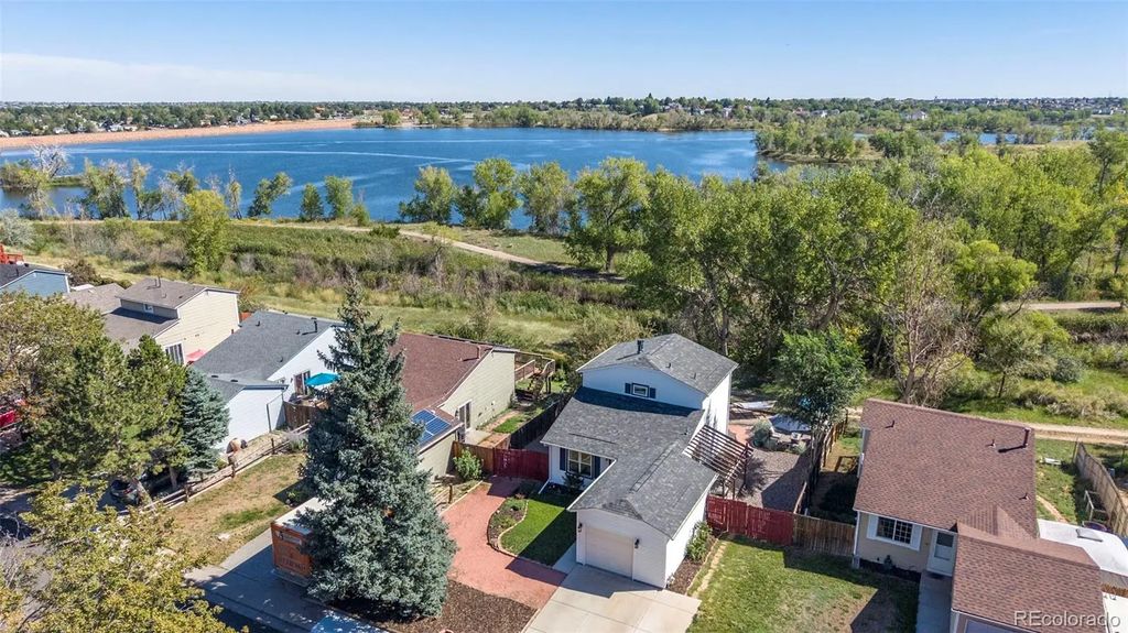 17591 E Temple Drive, Aurora