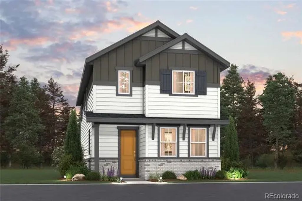 4573 N Versailles Street, Aurora