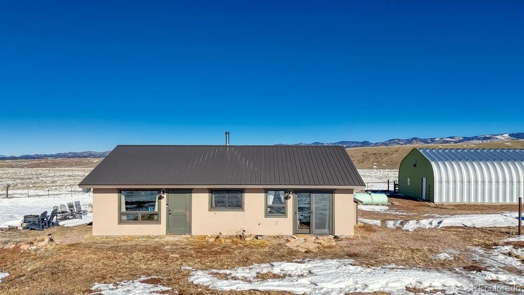 565 Pass Peak Drive, Westcliffe