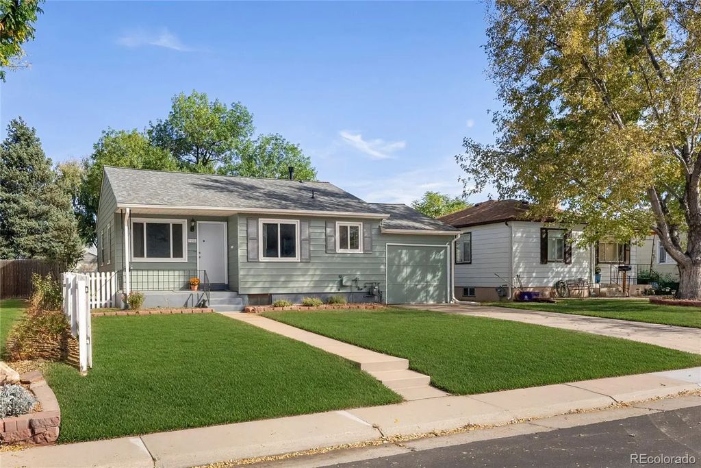 3158 S Fox Street, Englewood