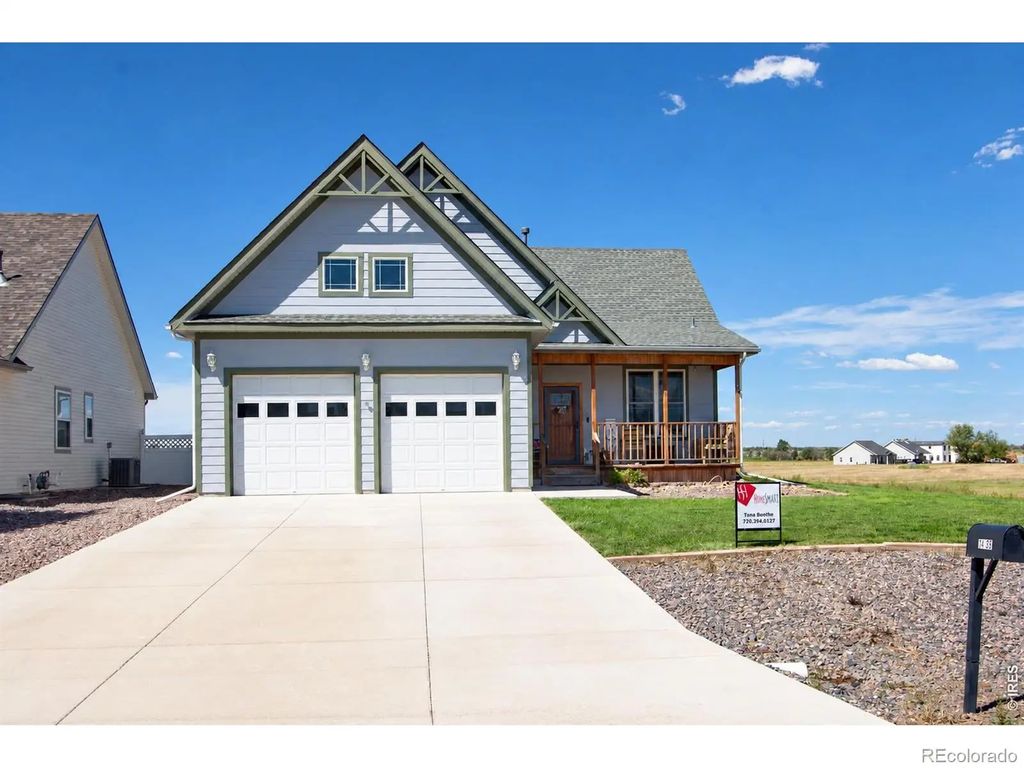 14025 Cottonwood Circle, Sterling